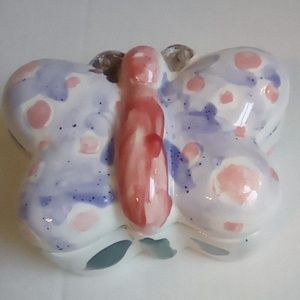 Beautiful Ceramic Hand Painted Trinket Box.